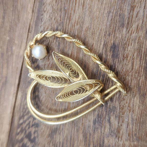 Jewelry - Lace heart pendant